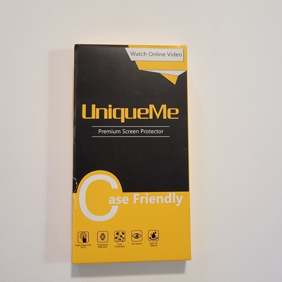 Unique Cellphone Screen Protector - Picture 2 of 8